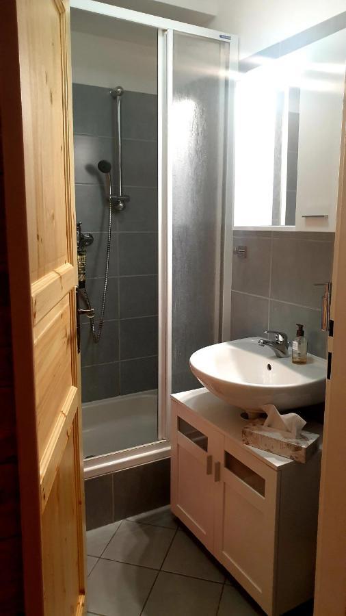 Apartma Raj V Ramzove Ostružná Exteriör bild