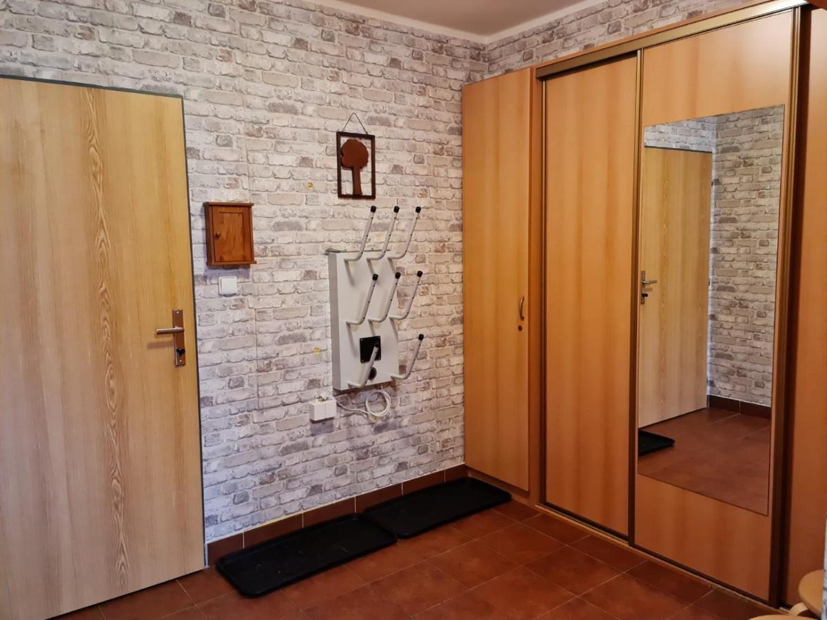 Apartma Raj V Ramzove Ostružná Exteriör bild