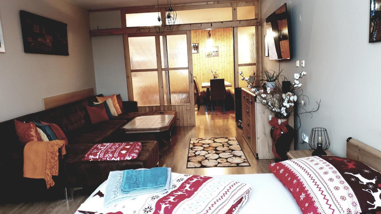 Apartma Raj V Ramzove Ostružná Exteriör bild
